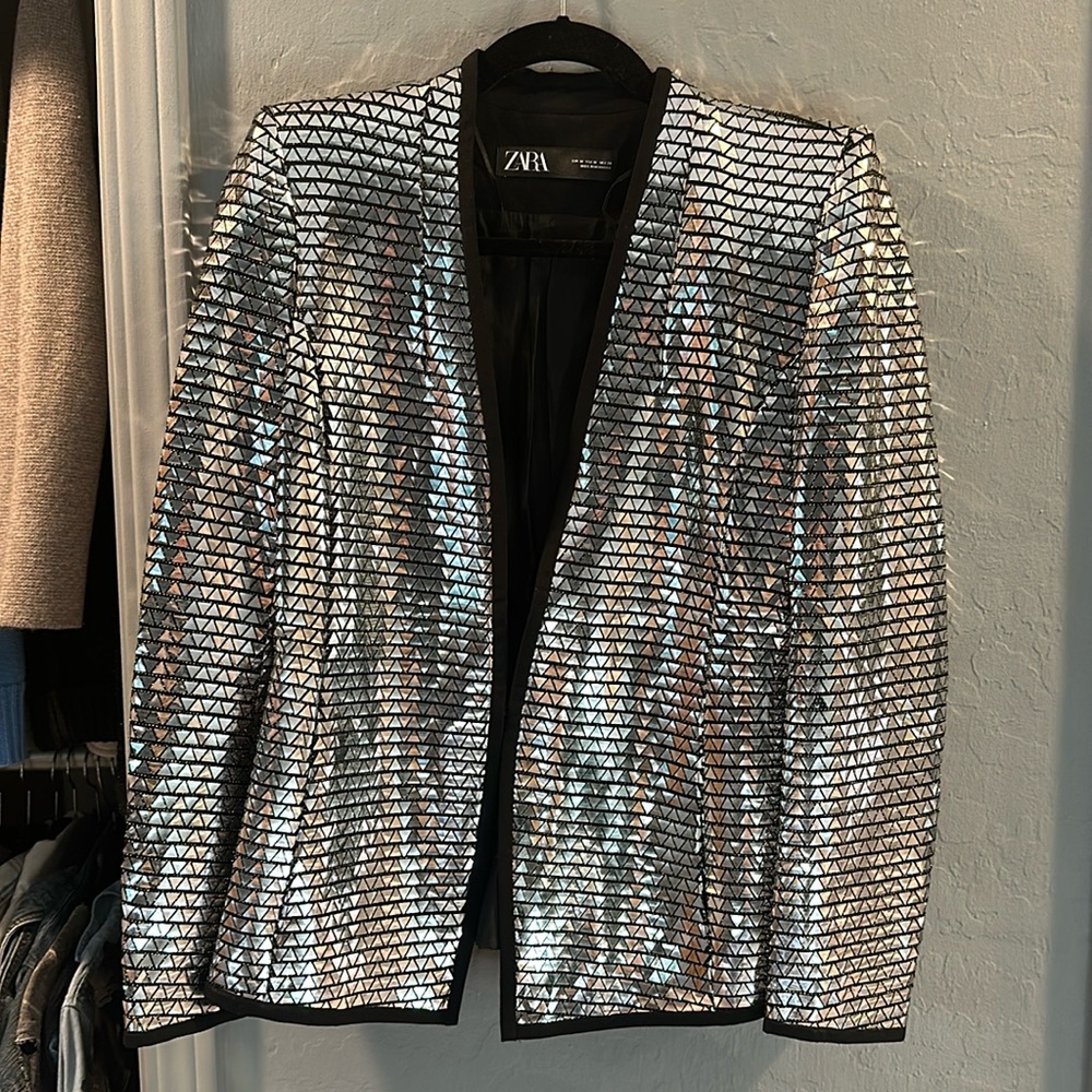 Zara Women’s Silver Triangle Sequin Jacket Size Medium Worn Once